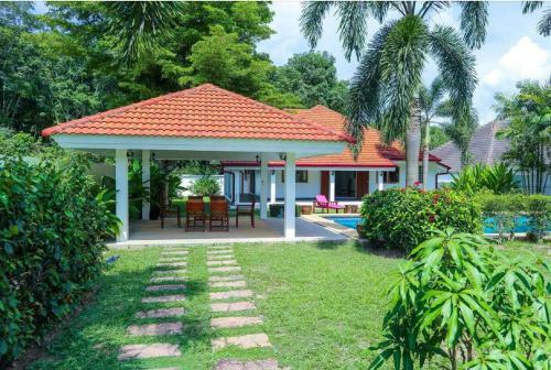 Garden Villa Paklok