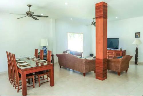 Garden Villa Paklok