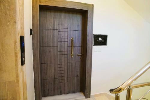 Hf Residence Luxury Apartment