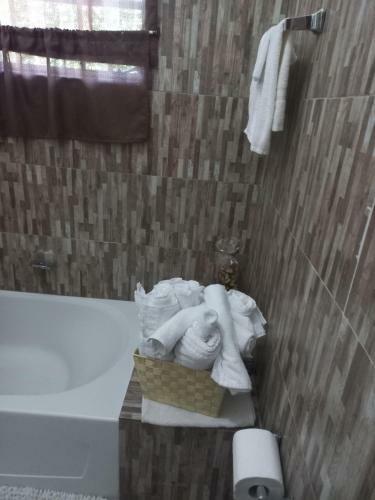 Hostal Room In Apartment - Bahamas Petapat Suite