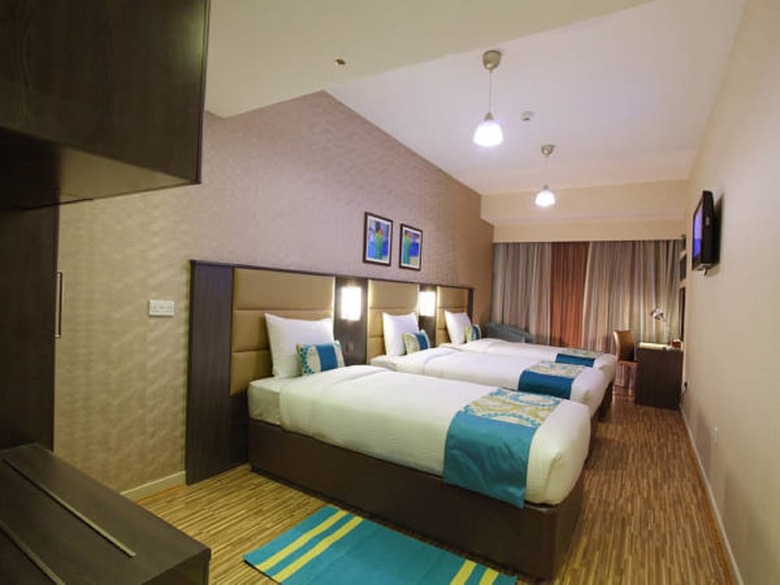 Flora Al Souq Hotel