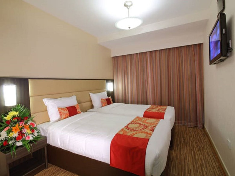 Flora Al Souq Hotel