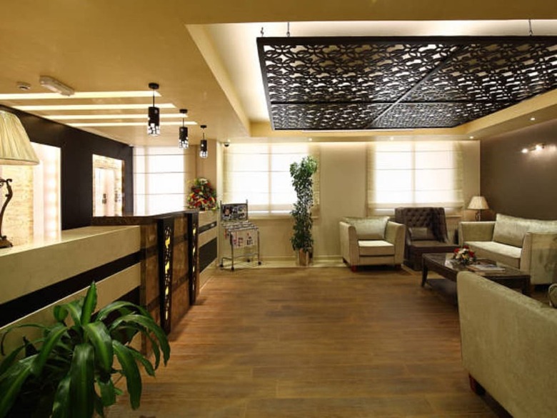 Flora Al Souq Hotel