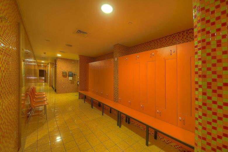 Al Khoory Executive Hotel, Al Wasl