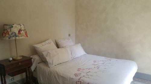 Hostal Manoir En Crau