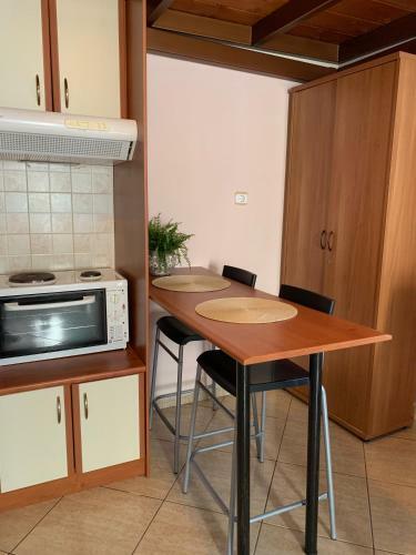 Apartamento Tassos' Home