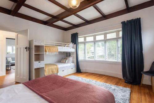 Quiet Herne Bay Home With 2 Bedrooms