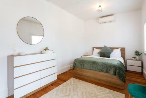 Quiet Herne Bay Home With 2 Bedrooms
