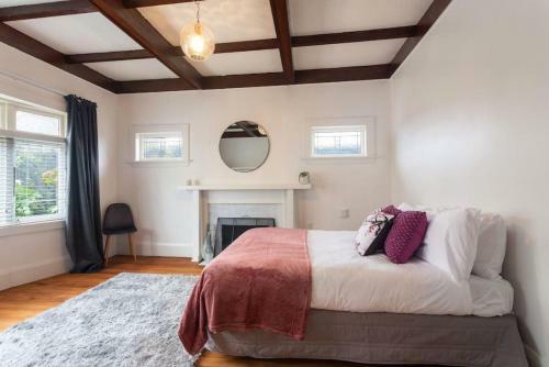 Quiet Herne Bay Home With 2 Bedrooms
