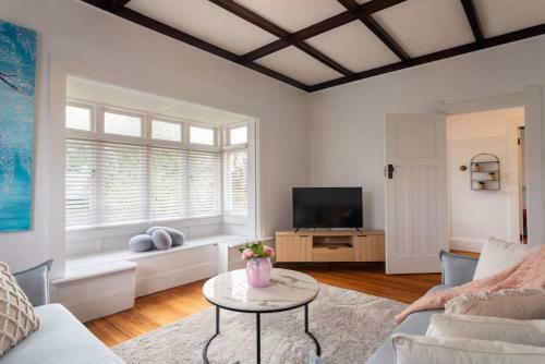 Quiet Herne Bay Home With 2 Bedrooms