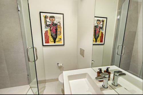 Funk In The City - Luxury Laneway Apartment