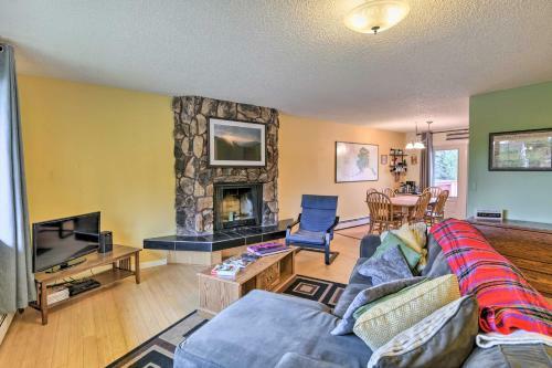 Anchorage Abode With Garden And Chugach Mtn Views