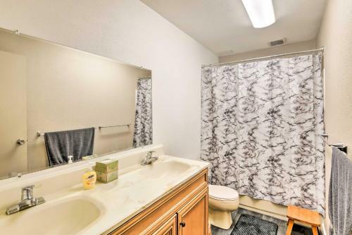 Anchorage Abode With Garden And Chugach Mtn Views