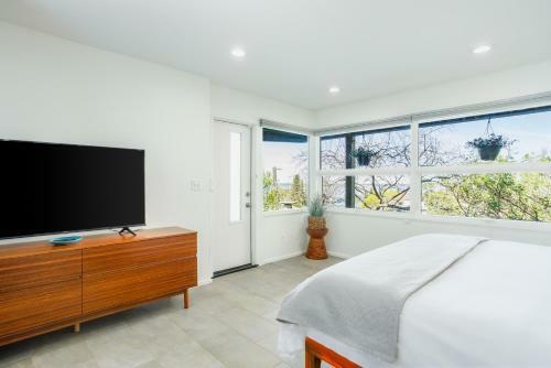 Downtown Contemporary Coastal Condo