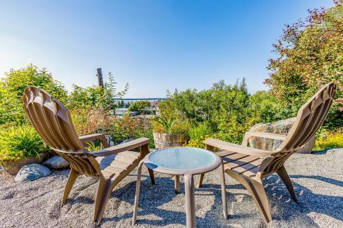 Downtown Contemporary Coastal Condo