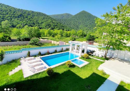 Victoria Secret White Villa