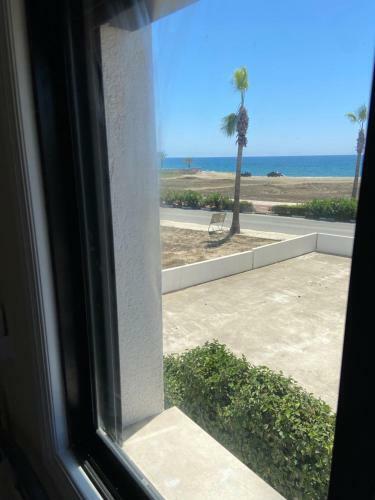 Beachfront 2 Bedroom Villa In Pervolia Larnaca.
