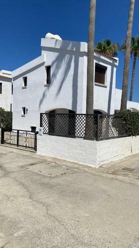Beachfront 2 Bedroom Villa In Pervolia Larnaca.