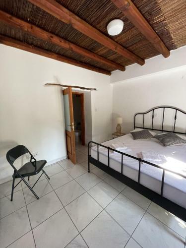 Traditional Holiday House In Louvaras Village