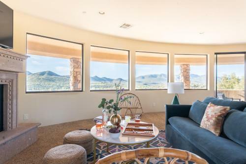 Sunbeam By Avantstay Elegant, Private Desert Home W Infinity Pool, Spa & View