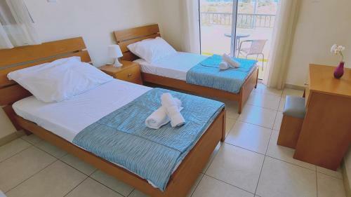 Stay : Sunny Bay Villa