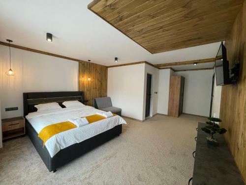 4U Luxury Villa