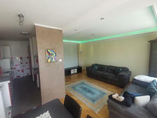 Apartamento Stan Tuzla 100m2 Mejdan