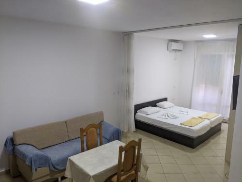 Vacation Home In Vlore Lungomare Promenade Area