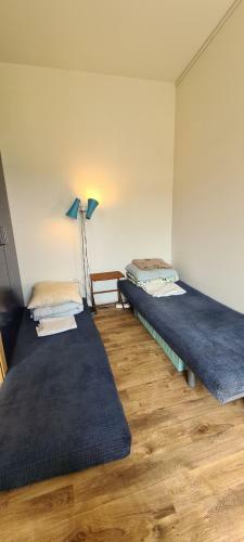 2 Room Apartment Close To Mch