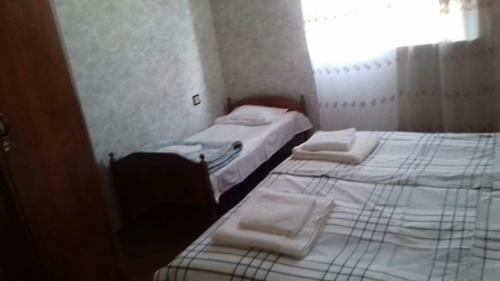 Hostal Next To Airport