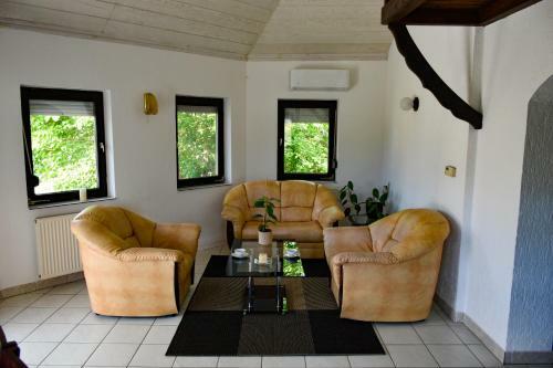 Gemenc Vend�gh�z Baja
