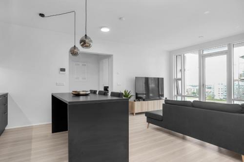 Apartamento Modern 2-bedroom Apt. - Free Parking And A Balcony