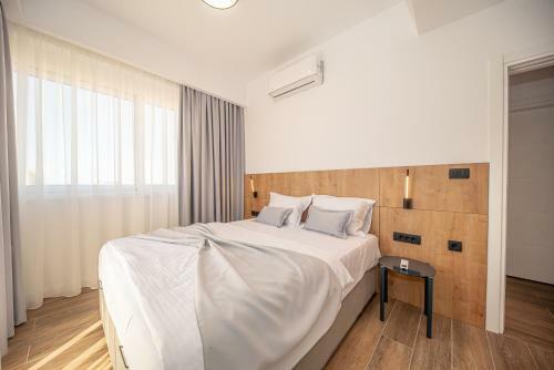 Hostal N&n Lux Guest House