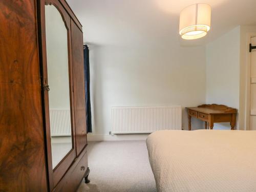 Roanview Cottage