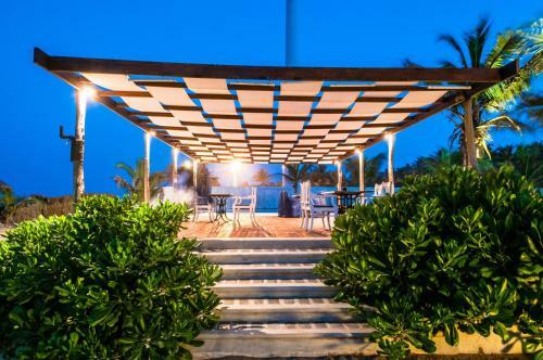 Hotel Dolphin Beach