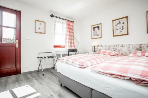 Hostal Dvur Hoffmeister