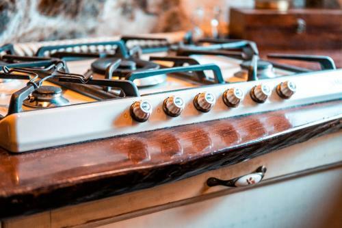 Authentic Boka House With Artistic Soul