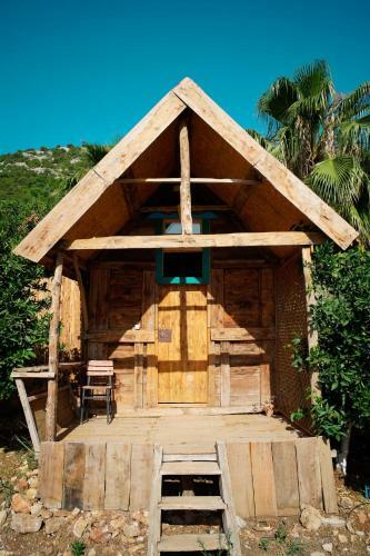 Lodge Heredot's House