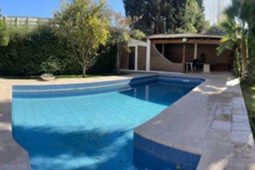 Espectacular Chalet, En Zona De Bodegas!!