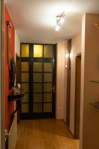 Apartment With Terrace & Garden