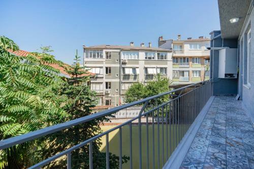 Spacious Apartment In The Historical Center Of Bursa