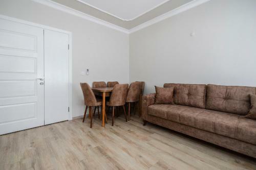 Spacious Apartment In The Historical Center Of Bursa