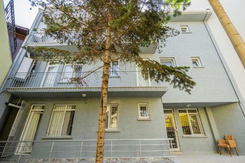 Spacious Apartment In The Historical Center Of Bursa