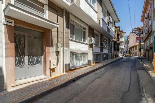 Spacious Apartment In The Historical Center Of Bursa