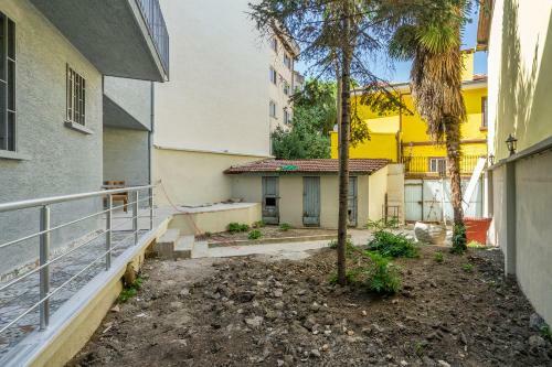 Spacious Apartment In The Historical Center Of Bursa