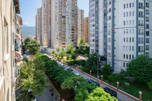 Centrally Located 2 Bedroom Apartment