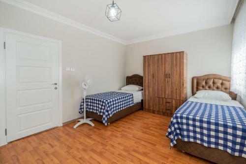 Centrally Located 2 Bedroom Apartment