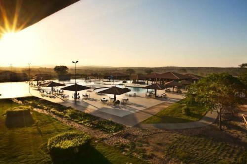 Flat Terreo No Canarius Resort Gravat� - 2 Suites E Varanda