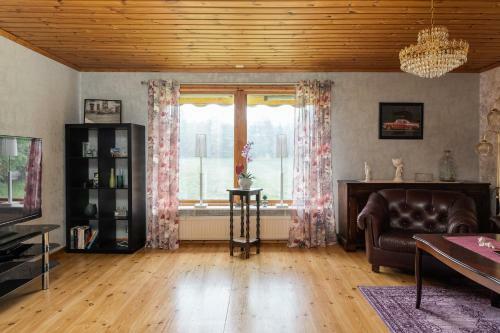 Cozy Cottage In Smaland Close To Lake