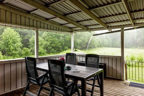 Cozy Cottage In Smaland Close To Lake